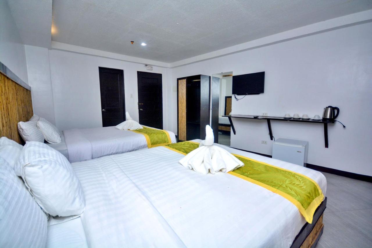 Bamboo Beach Resort & Restaurant Manoc-Manoc Dış mekan fotoğraf