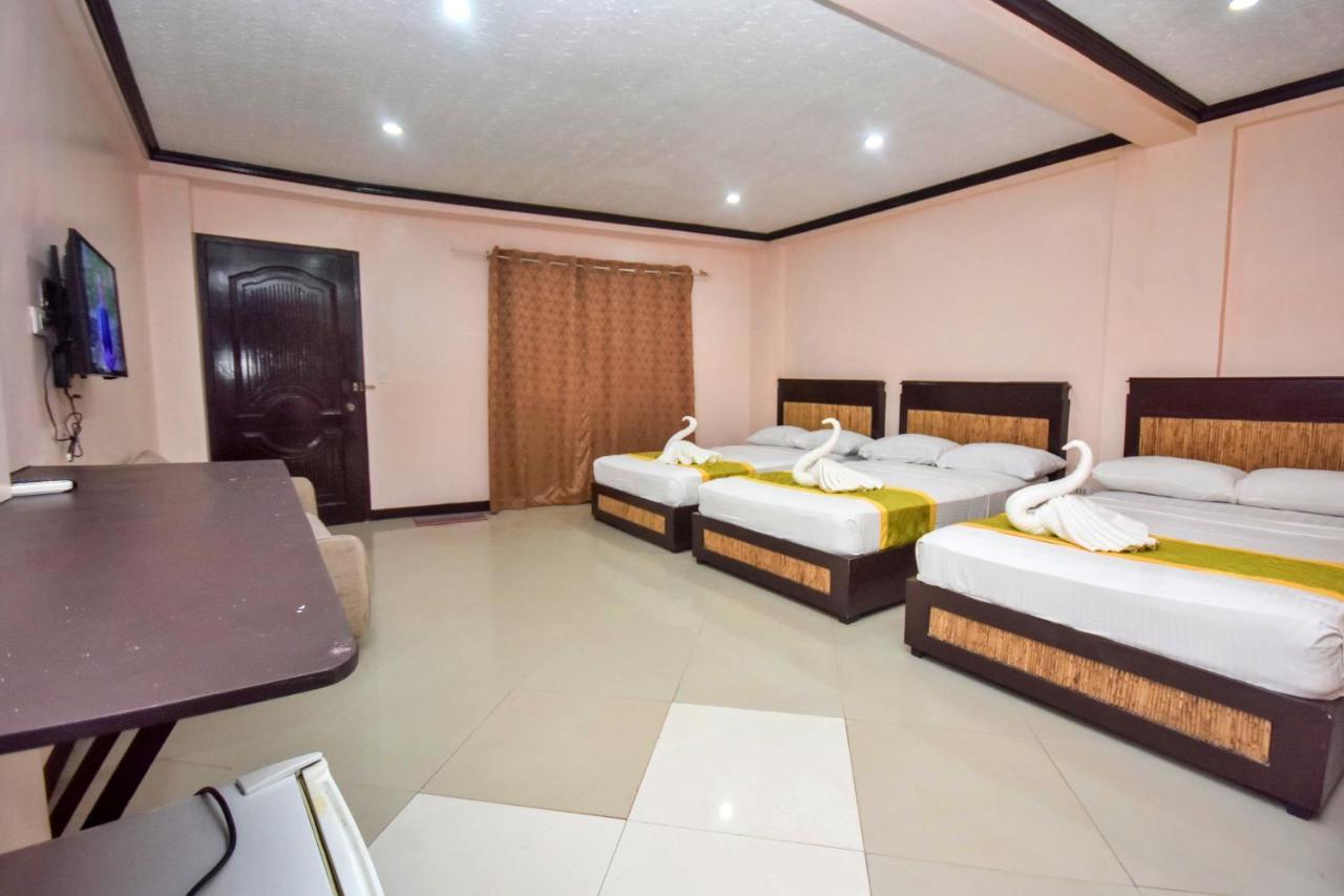 Bamboo Beach Resort & Restaurant Manoc-Manoc Dış mekan fotoğraf