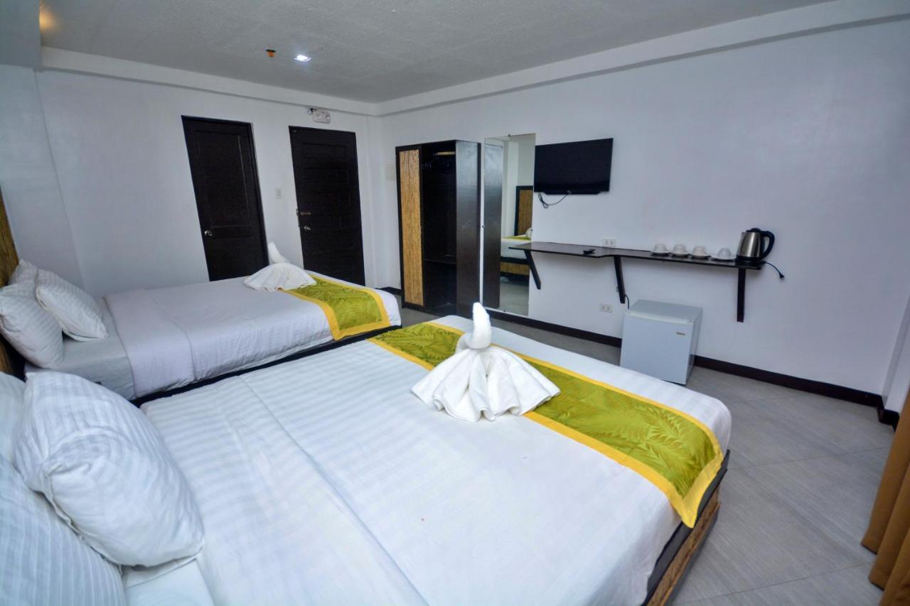 Bamboo Beach Resort & Restaurant Manoc-Manoc Dış mekan fotoğraf