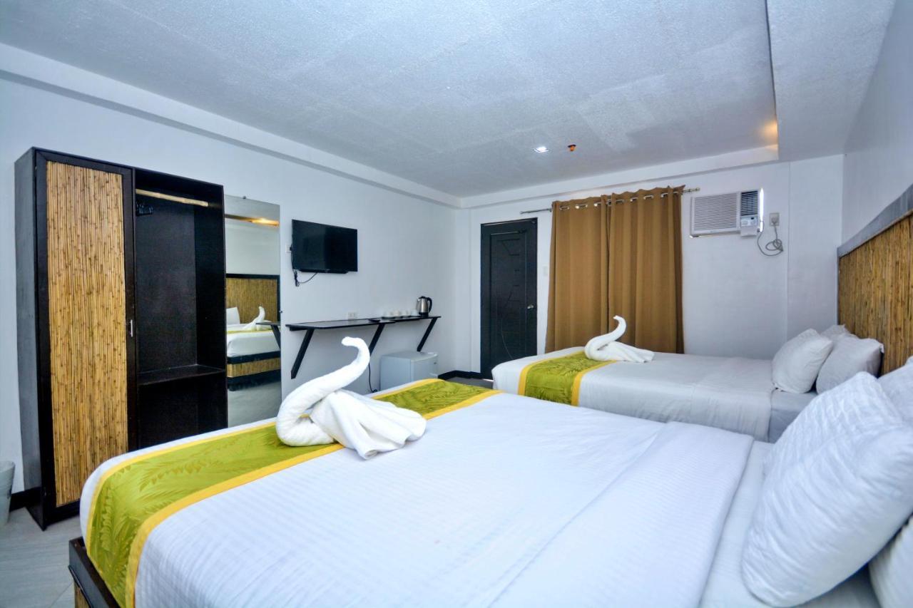 Bamboo Beach Resort & Restaurant Manoc-Manoc Dış mekan fotoğraf
