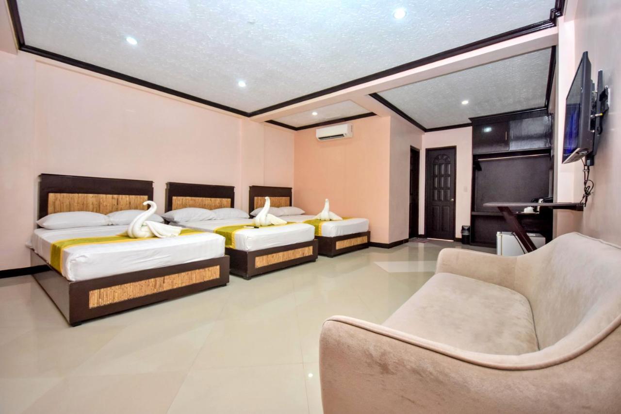 Bamboo Beach Resort & Restaurant Manoc-Manoc Dış mekan fotoğraf