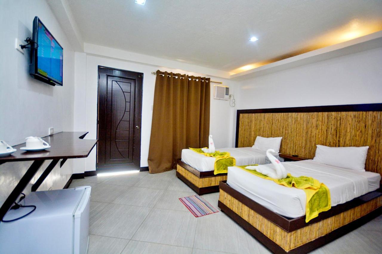 Bamboo Beach Resort & Restaurant Manoc-Manoc Dış mekan fotoğraf